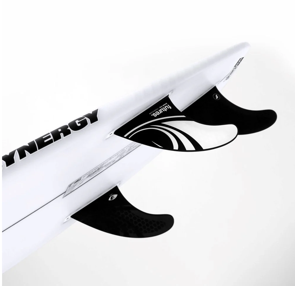 SYNERGY 6'1" x 18 5/8" X 2 7/16" - 28,64 L, 3x FCS 2 boîtiers d'ailerons, PU [Semi-neuf] - ID:972433